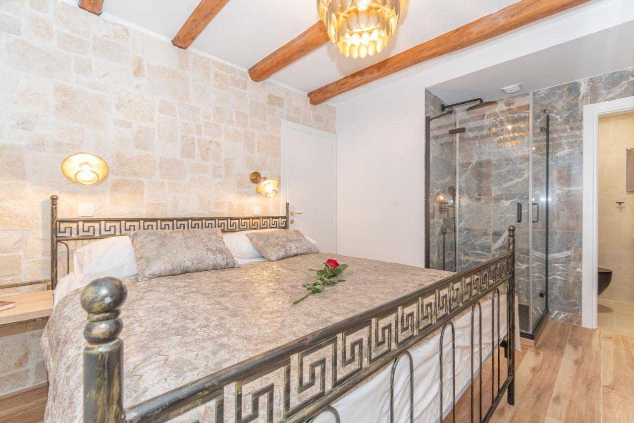 Ivka Makarska - Modern And Luxurious Oldtown Apartament المظهر الخارجي الصورة