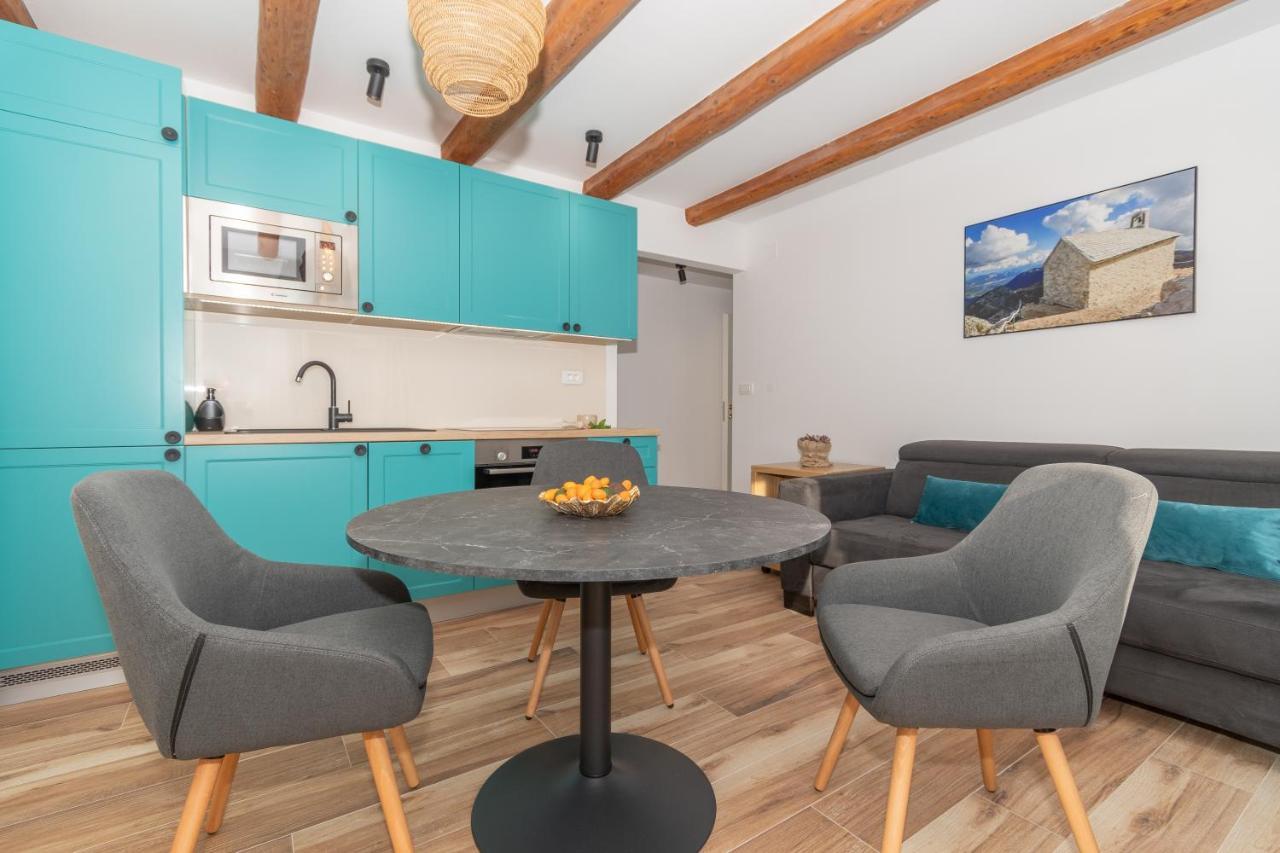 Ivka Makarska - Modern And Luxurious Oldtown Apartament المظهر الخارجي الصورة