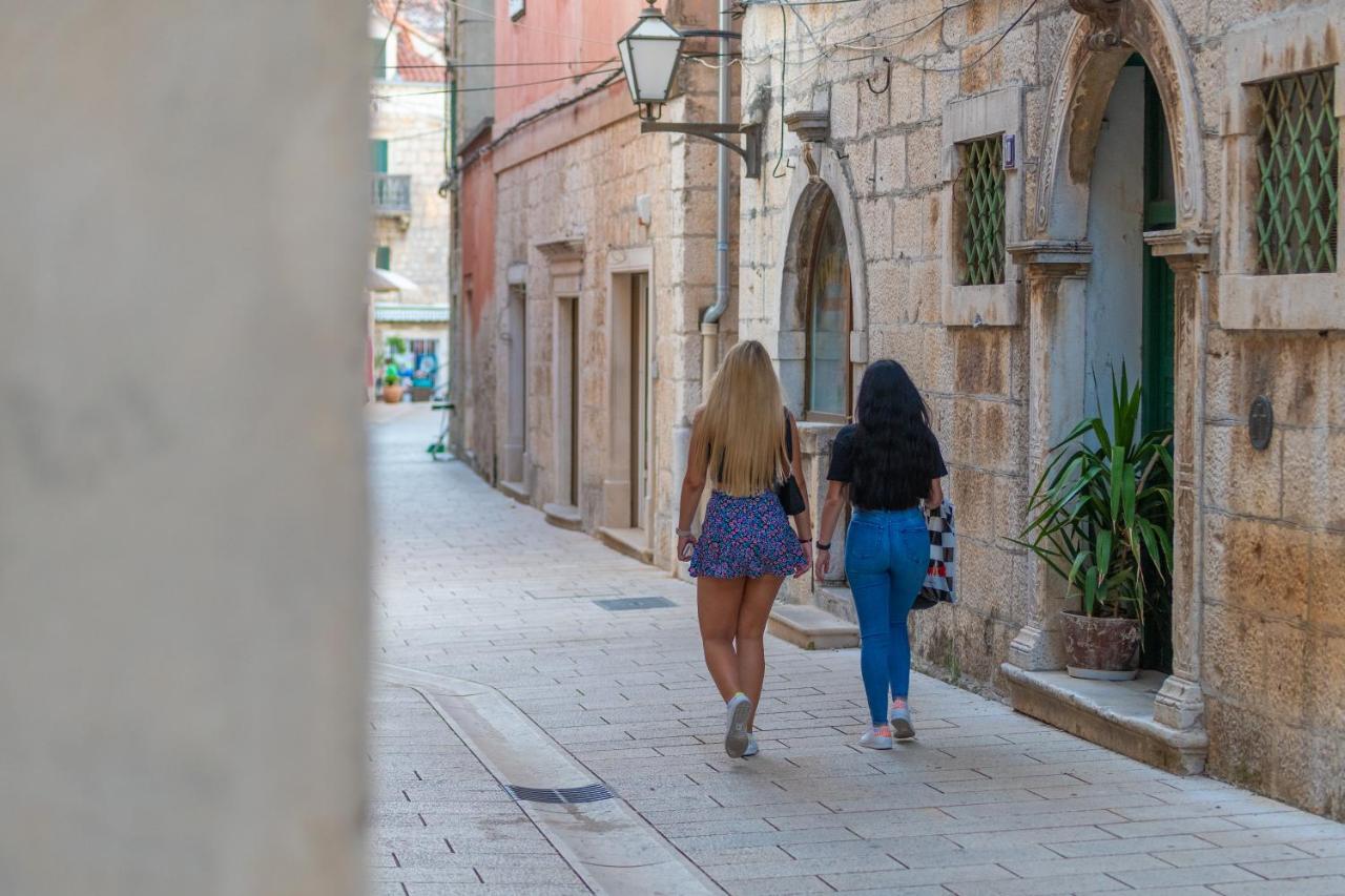 Ivka Makarska - Modern And Luxurious Oldtown Apartament المظهر الخارجي الصورة