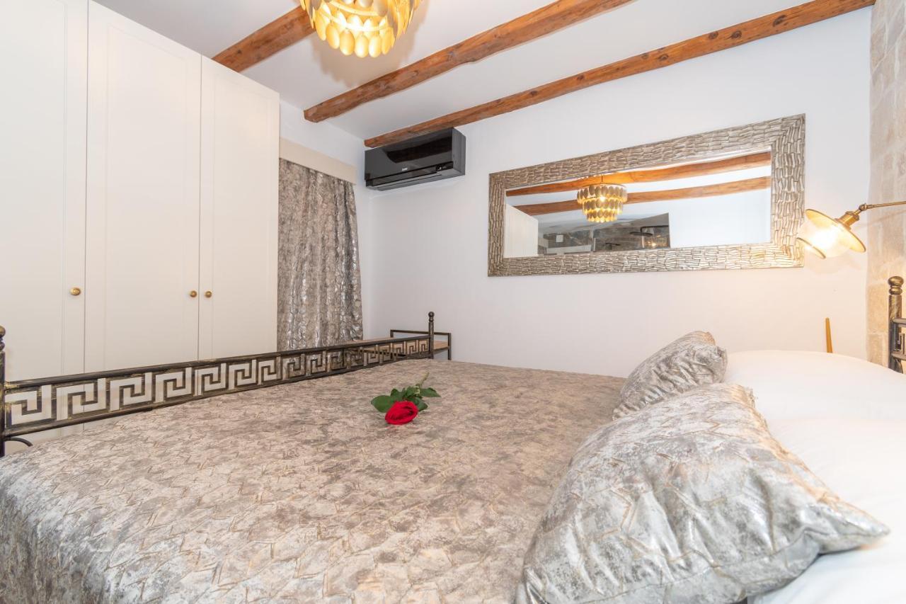 Ivka Makarska - Modern And Luxurious Oldtown Apartament المظهر الخارجي الصورة